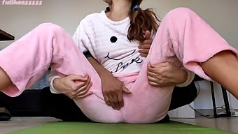 Part 2: My Stepsister'S Teasing With Wet Pussy And Tits In Pajamas